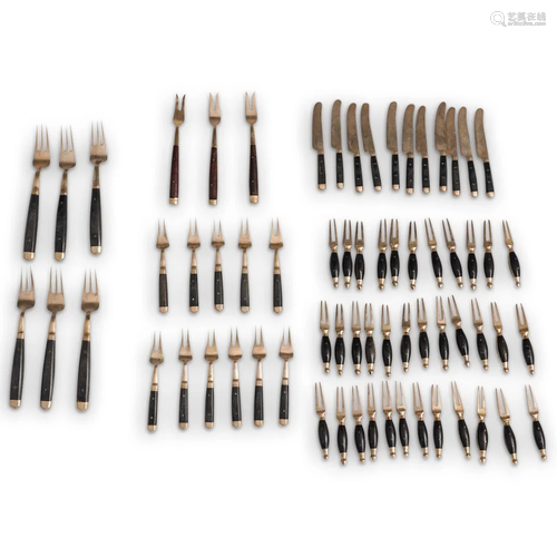 (65Pc) Miniature Wood Handled Flatware Set