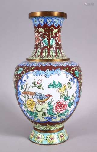 A GOOD 20TH CENTURY CHINESE ENAMEL VASE - ith a cafe au lait...