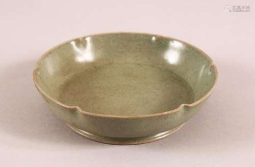 A CHINESE CELEDON BRUSH WASHER, 13cm diameter.