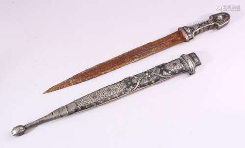 A 19TH CENTURY RUSSIAN KINJAL DAGGER with niello decoration ...