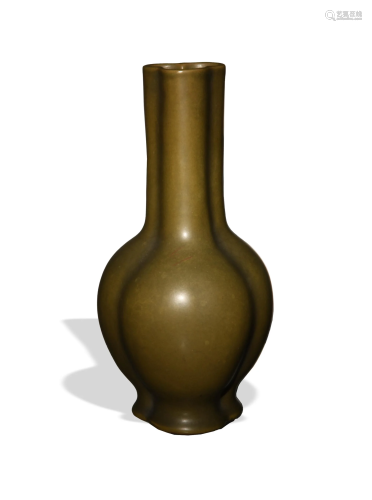 Chinese Teadust 3 Lobed Vase, Late 19th Century