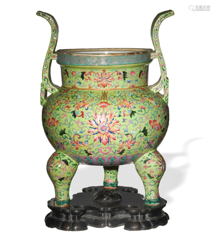 Chinese Famille Rose Censer, 19th Century