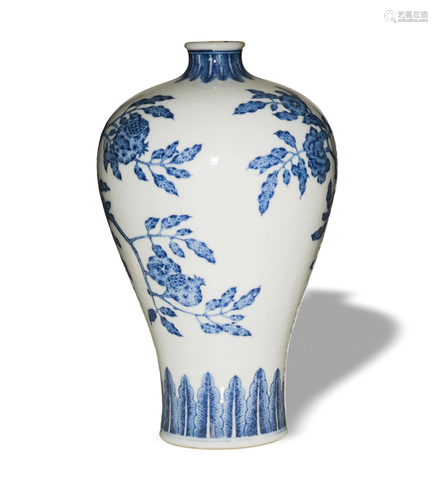 Chinese Blue and White Meiping, 18th Century