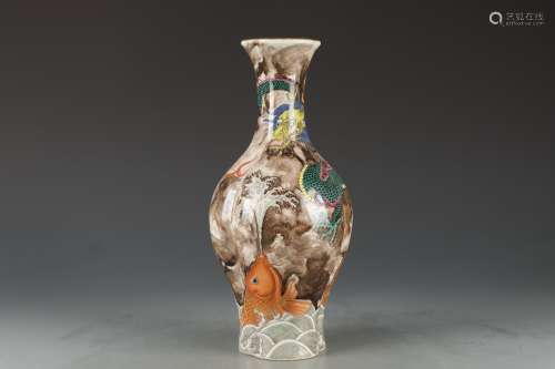 A GRISAILLE DRAGON AND FISH OLIVE-SHAPED VASE