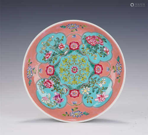 A FAMILLE ROSE FLORAL PLATE