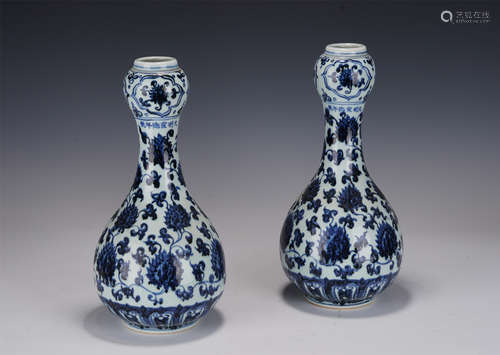 PAIR BLUE AND WHITE GARLIC HEAD VASES