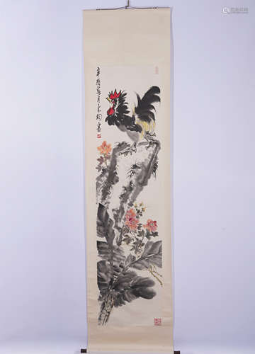 A CHINESE PAINTING HANGING SCROLL OF ROOSTER ON ROCK