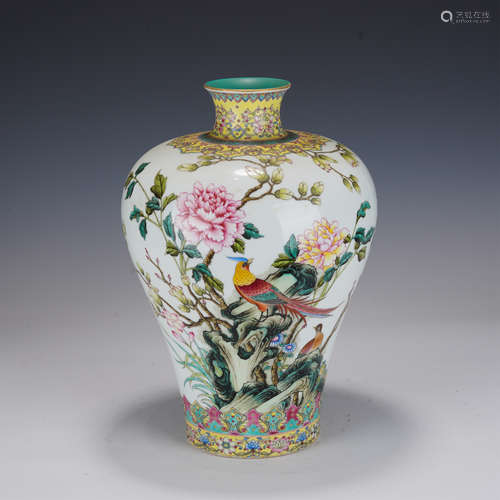 A FAMILLE ROSE PEONY VASE MEIPING