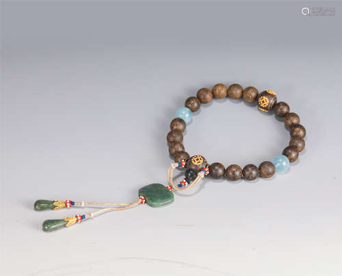 AN ALOES-WOOD PRAYER BEADS