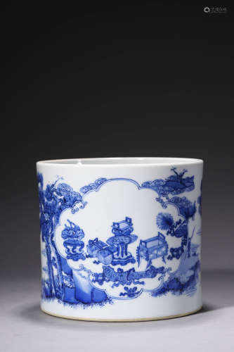 A Blue And White Eight Emblems Brush Pot