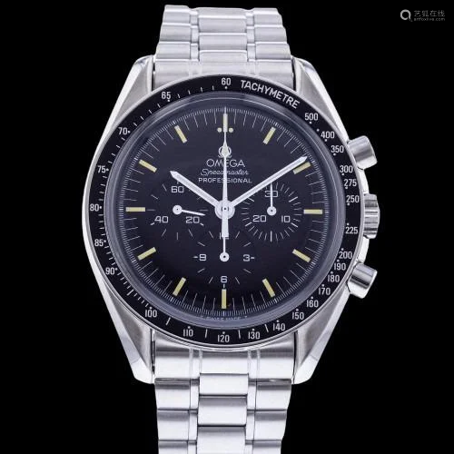 OMEGA Speedmaster Professional Moonwatch