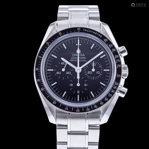 OMEGA Speedmaster Professional Moonwatch