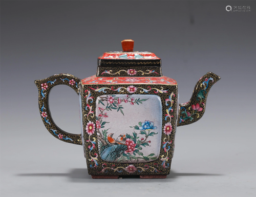 A PAINTED ENAMEL YIXING GLAZED TEAPOT