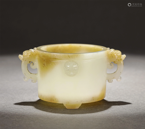 A CARVED WHITE JADE CENSER WITH DOUBLE HANDLES