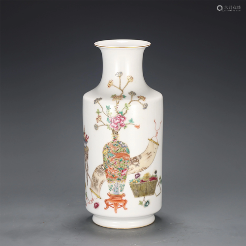 A FAMILLE ROSE HUNDRED ANTIQUES VASE