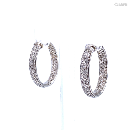 Diamonds & 18k Gold Oval Earrings