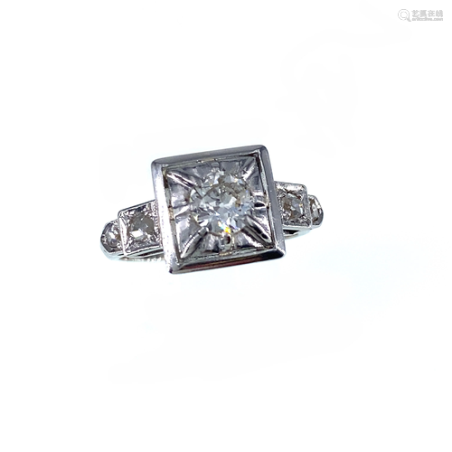 Art deco Diamonds & Platinum Ring