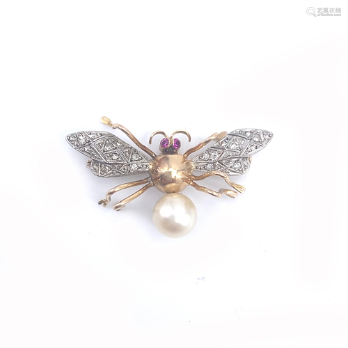 Art Deco Diamonds, Pearl 18k Gold & Platinum Bug Brooch