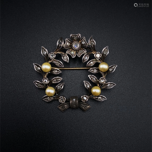 Victorian Diamonds Low Gold Brooch