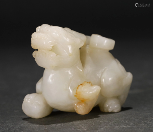 A CHINESE BEAST SHAPED JADE DECORATION