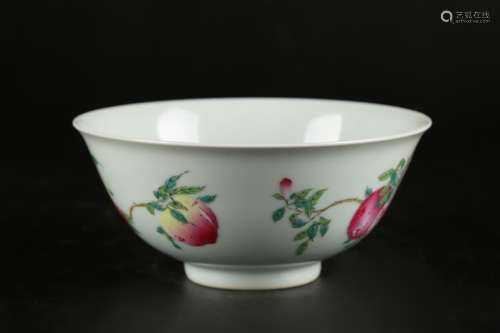 Chinese Qing Dynasty Yongzheng Famille Rose Porcelain Bowl