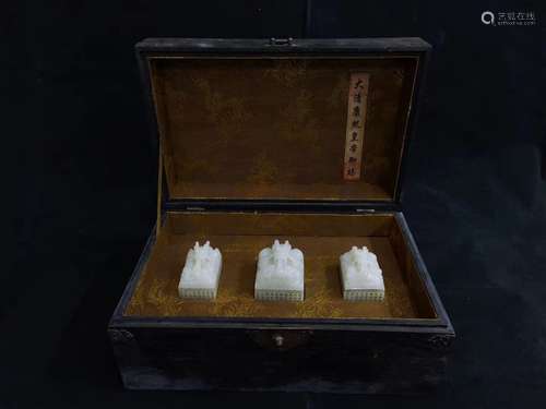 Chinese Hetian Jade Seal With Wooden Box