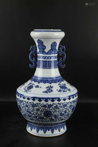 Chinese Qing Dynasty Yongzheng Blue And White Porcelain Bott...