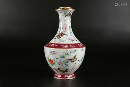 Chinese Qing Dynasty Qianlong Famille Rose Porcelain 