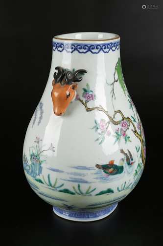Chinese Qing Dynasty Qianlong Dou Cai Porcelain Vessel