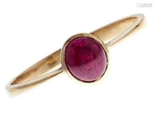 A ruby ring, en cabochon, in gold marked 14k, 1.2g, size L G...