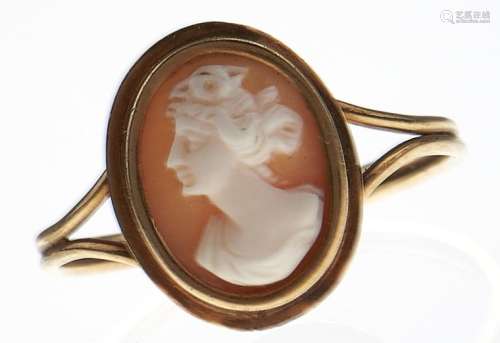 A cameo ring, in gold with wirework hoop marked 18k, 2.3g, s...