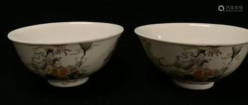 Pair of Chinese Porcelain Enamel Painted Bowls