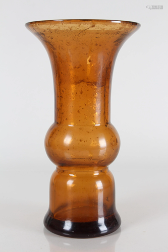 A Chinese Peking Glass Fortune Vase