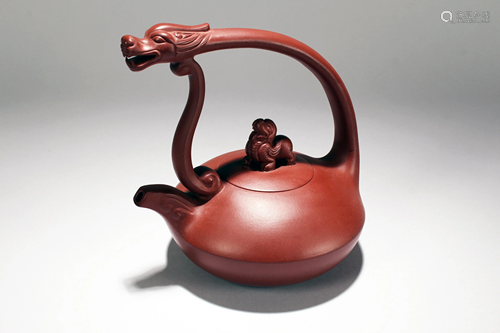 A Chinese Dragon-handle Myth-beast Tea Pot