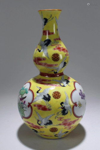 A Chinese Window-fortune Calabash-shape Yellow