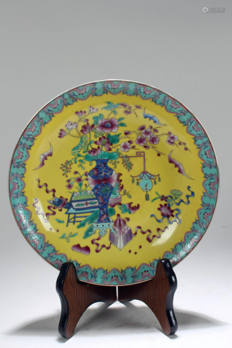 A Chinese Bat-framing Fortune Porcelain Plate