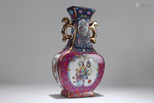 A Chinese Joyful-kid Duo-handled Fortune Porcelain Vase