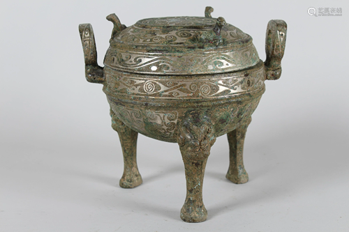 Chinese Tri-podded Bronze Vessel