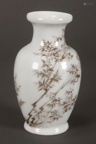 Chinese Petit Porcelain Vase,