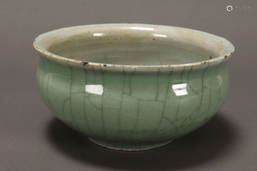 Chinese Ming Dynasty Celadon Bowl,