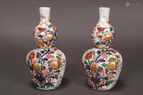 Pair of Early 19th Century Japanese Imari Vases,