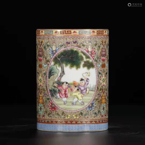 A Chinese Detailed Joyful-kid Ancient-framing Porcelain