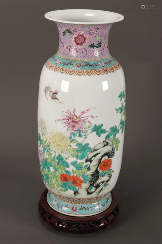 Large Chinese Porcelain Vase,