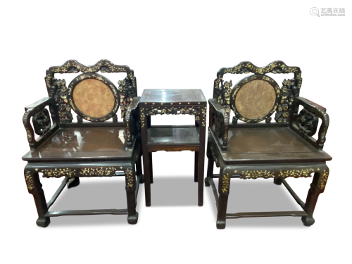 Good Pair of Chinese Late Qing Dynasty Armchairs