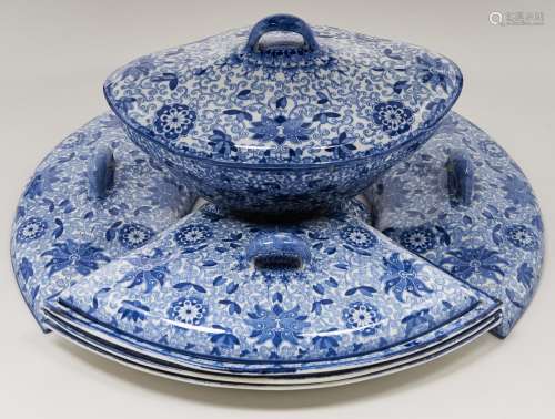 A blue printed pearlware Lotus pattern part supper set, c180...