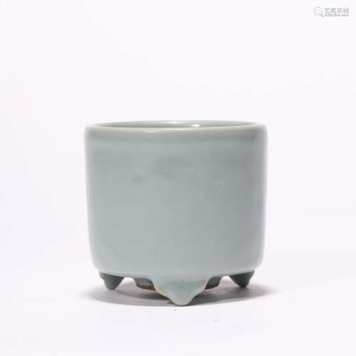 A Chinese Porcelain Celadon-Glazed Censer