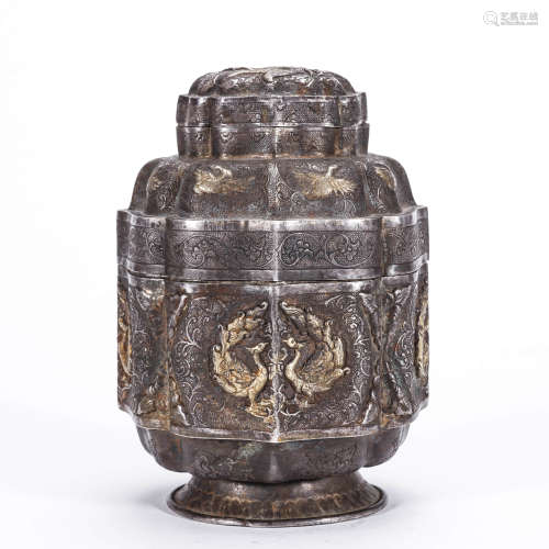 A Chinese Silver Gilding Interlock Branches Jar and Cover