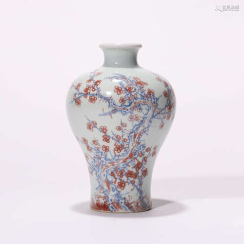 A Chinese Porcelain Iron-Red-Glazed Meiping Vase