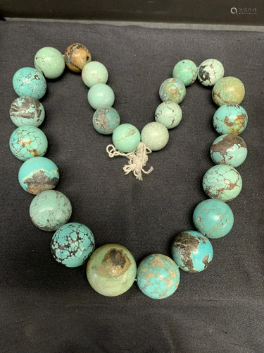 Turquoise beads necklace