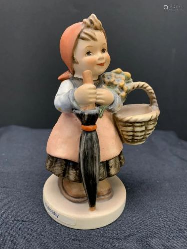 Porcelain figurine of a girl- Hummel